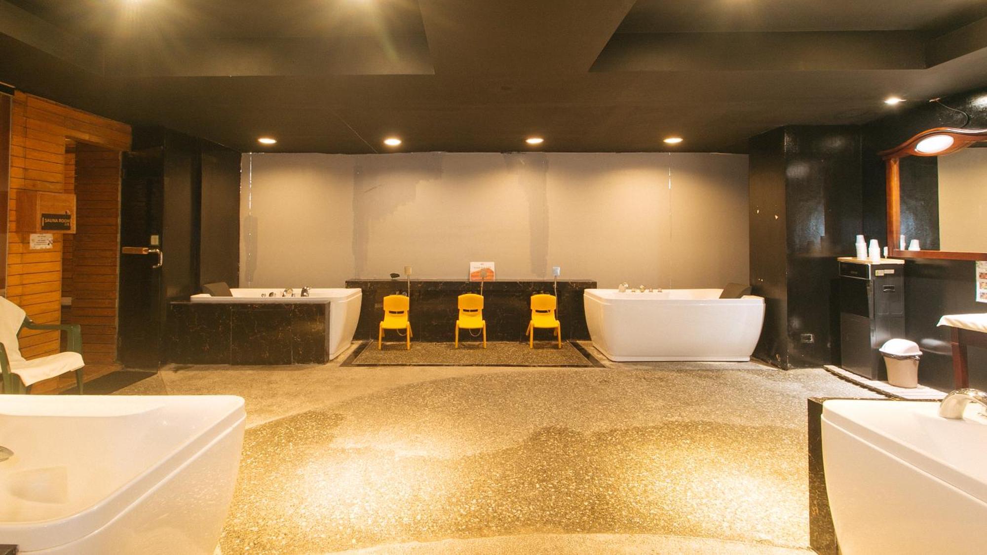 Reddoorz Premium At Jjimjbang Hotel Spa Manila Dış mekan fotoğraf