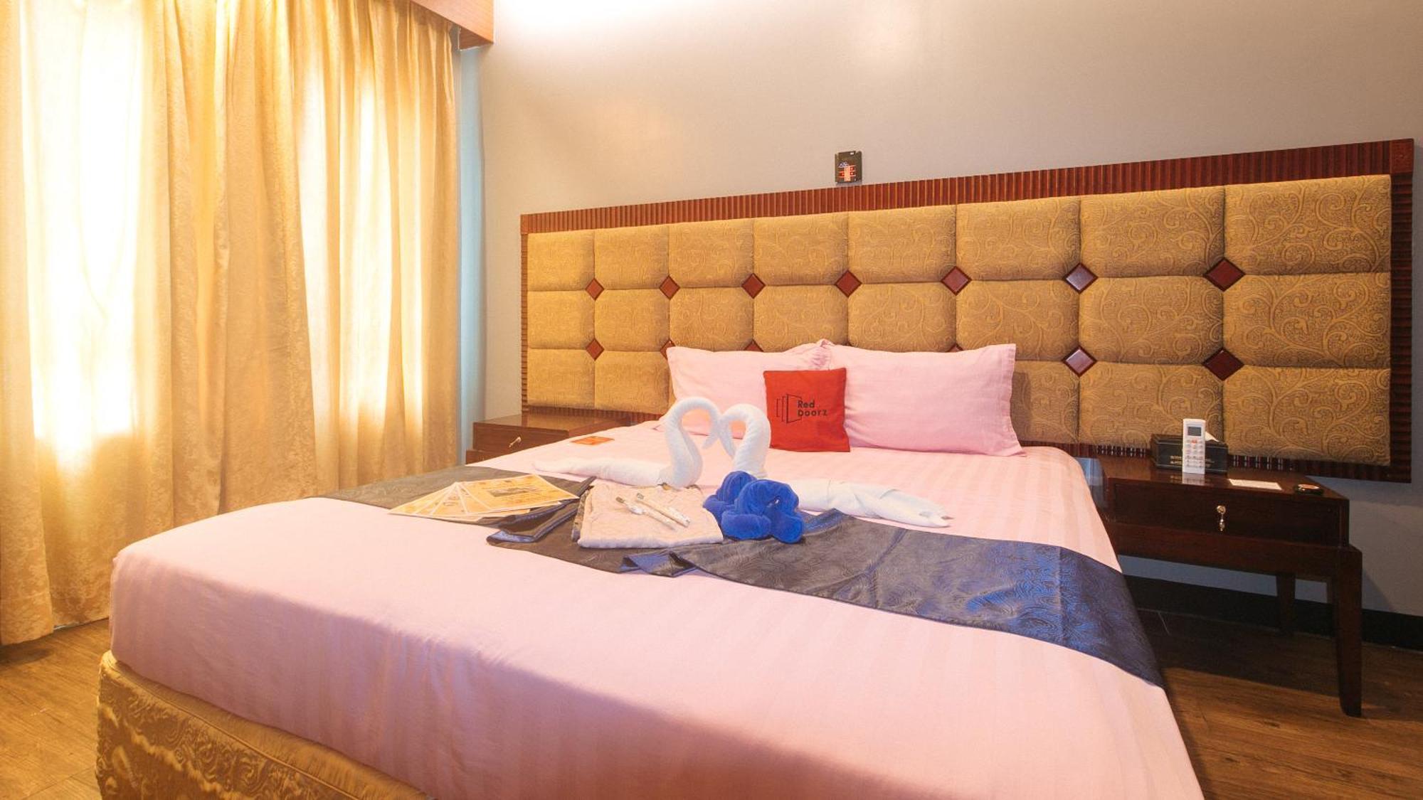 Reddoorz Premium At Jjimjbang Hotel Spa Manila Dış mekan fotoğraf