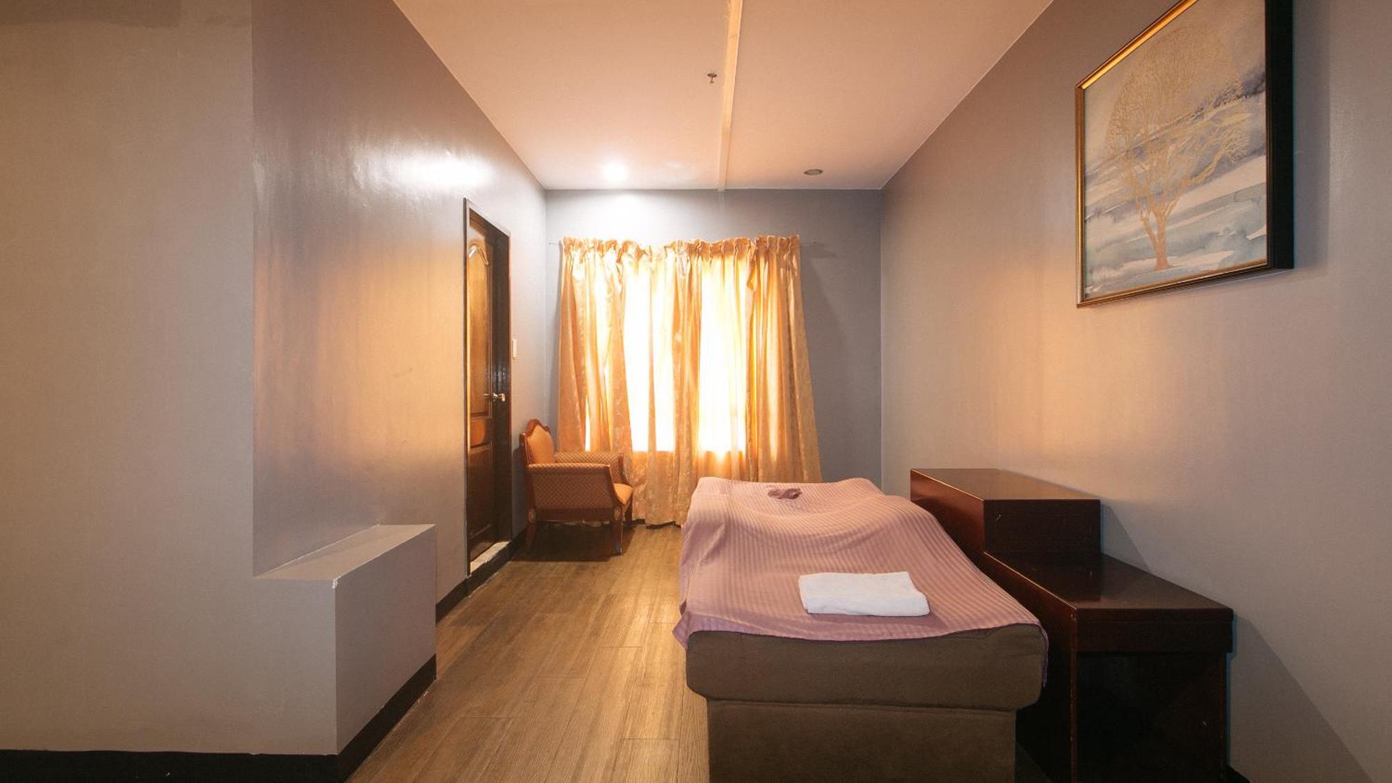 Reddoorz Premium At Jjimjbang Hotel Spa Manila Oda fotoğraf